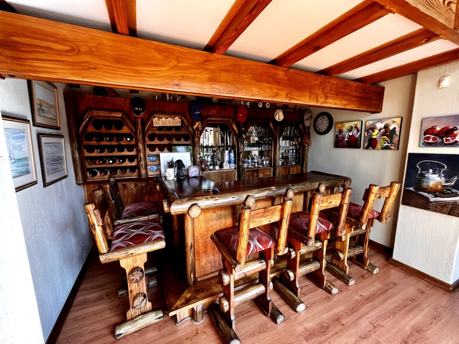 4 Bedroom Property for Sale in Van Der Hoff Park North West